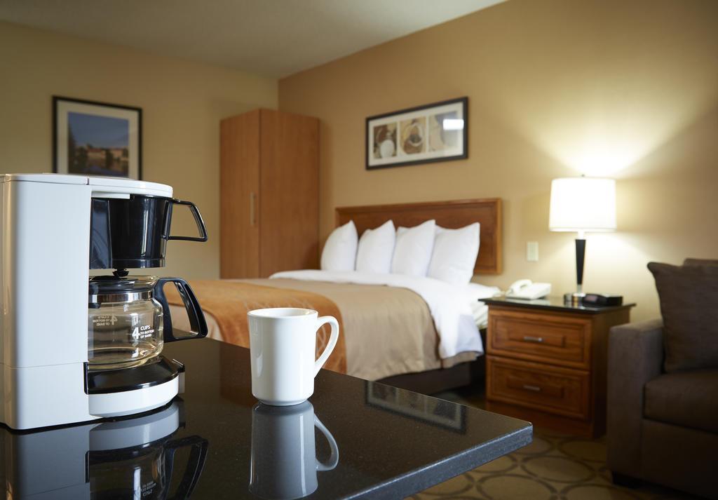 Comfort Inn Kirkland Lake Exterior foto