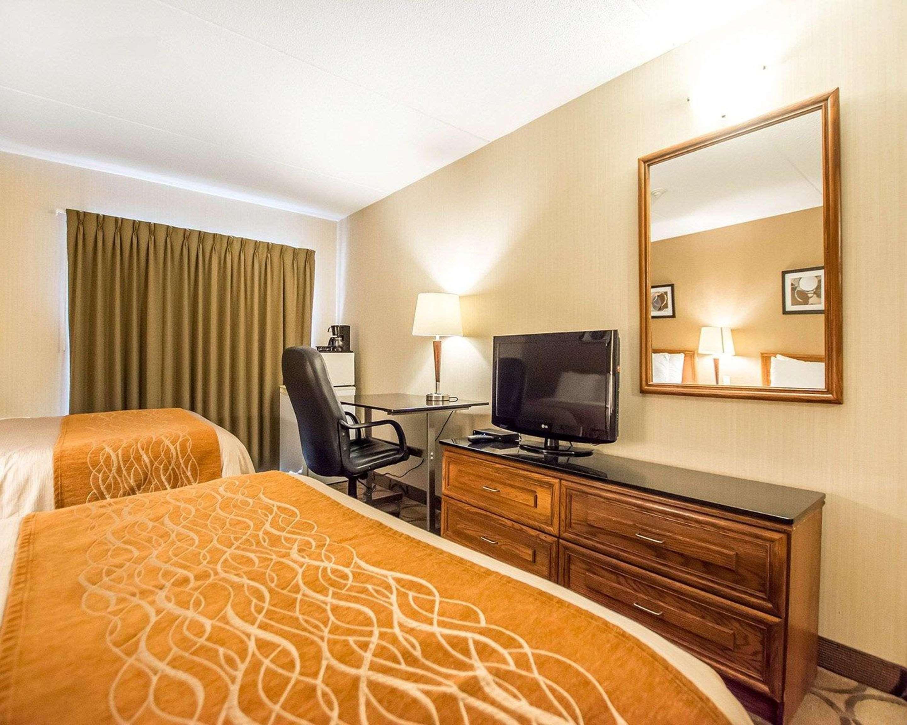 Comfort Inn Kirkland Lake Exterior foto