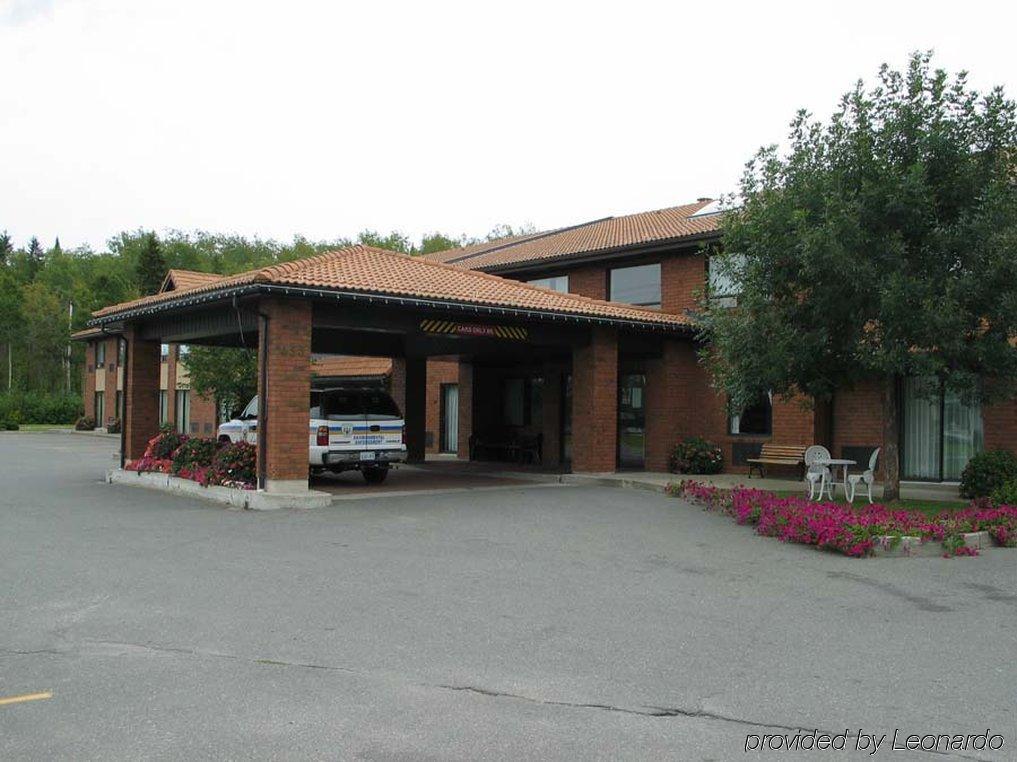 Comfort Inn Kirkland Lake Exterior foto