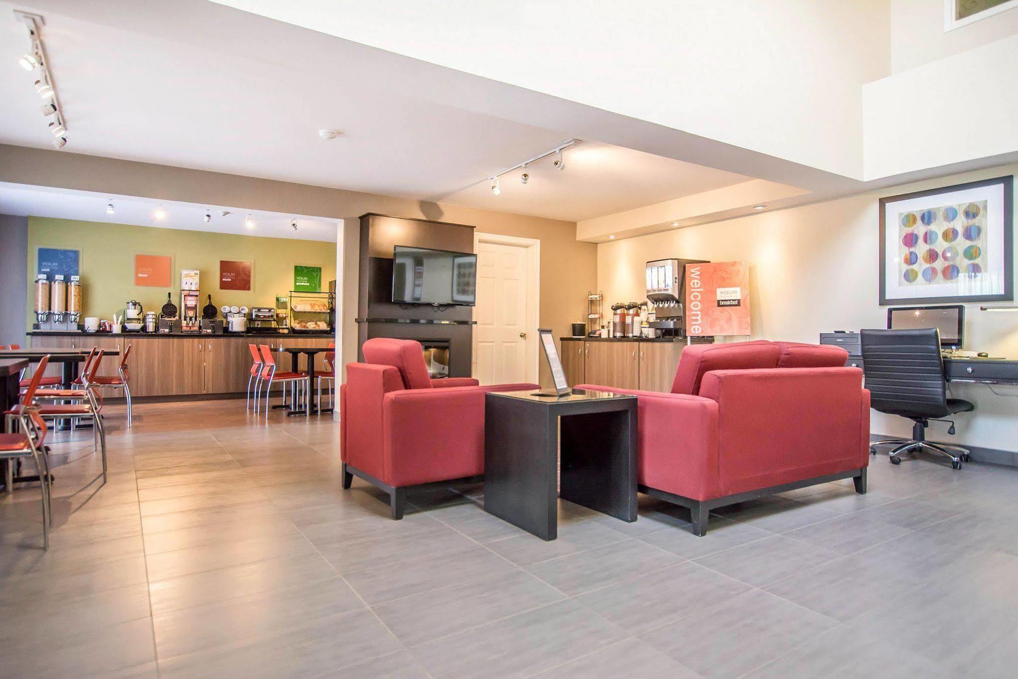 Comfort Inn Kirkland Lake Exterior foto